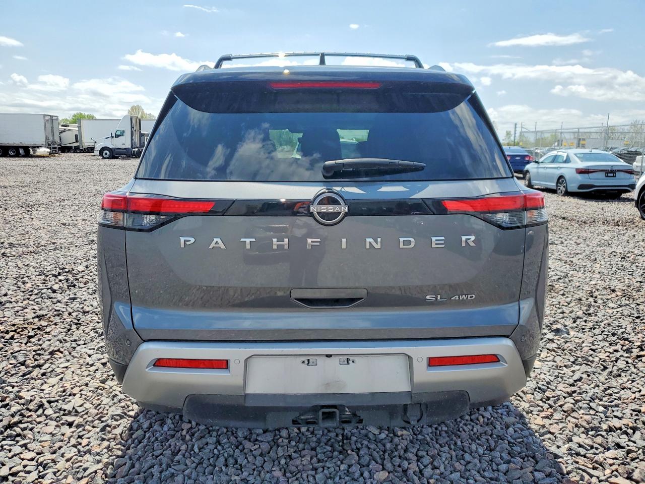 Nissan Pathfinder Sl