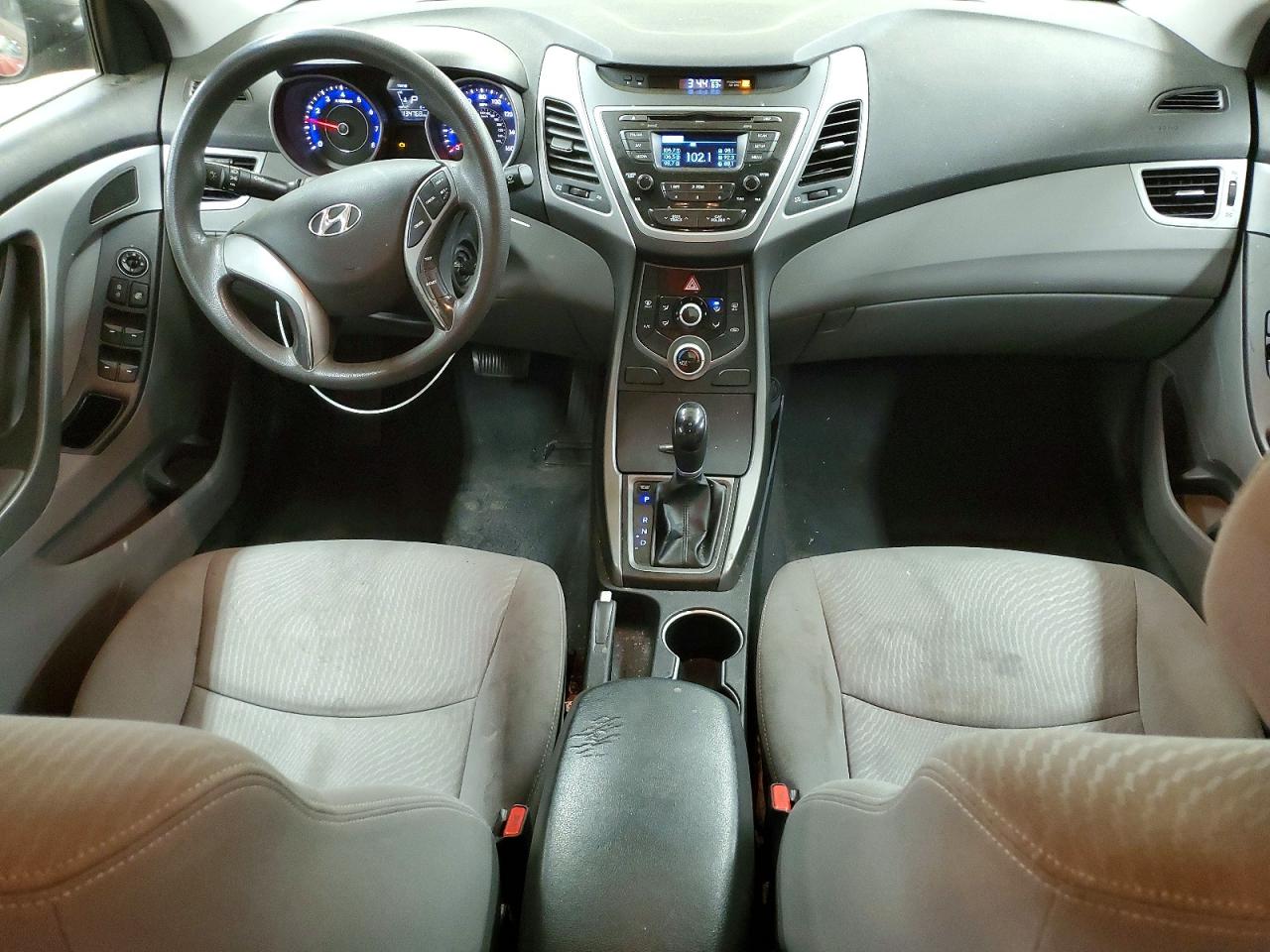 Hyundai ELANTRA Se