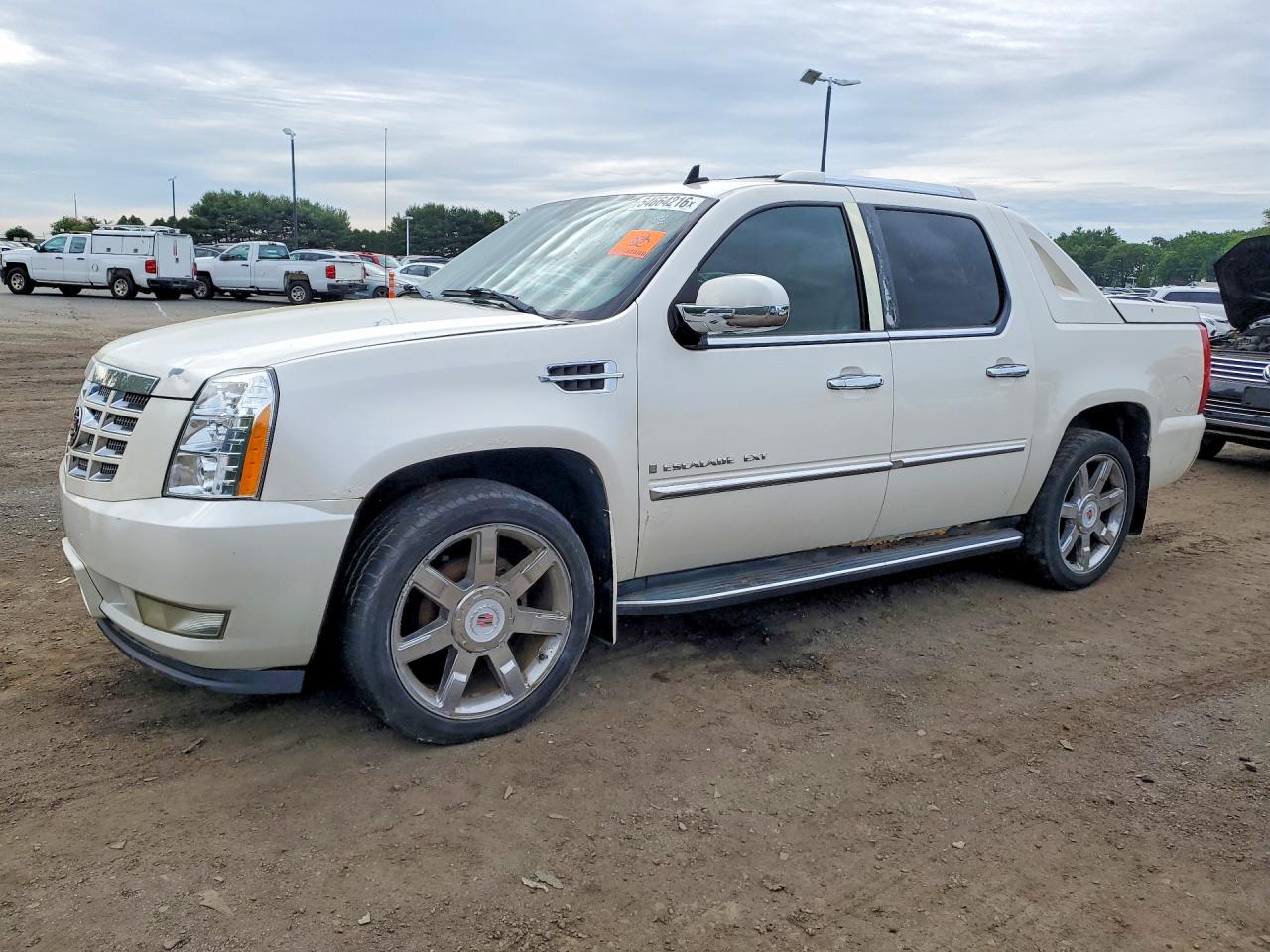 Salvage Cadillac Escalade Image