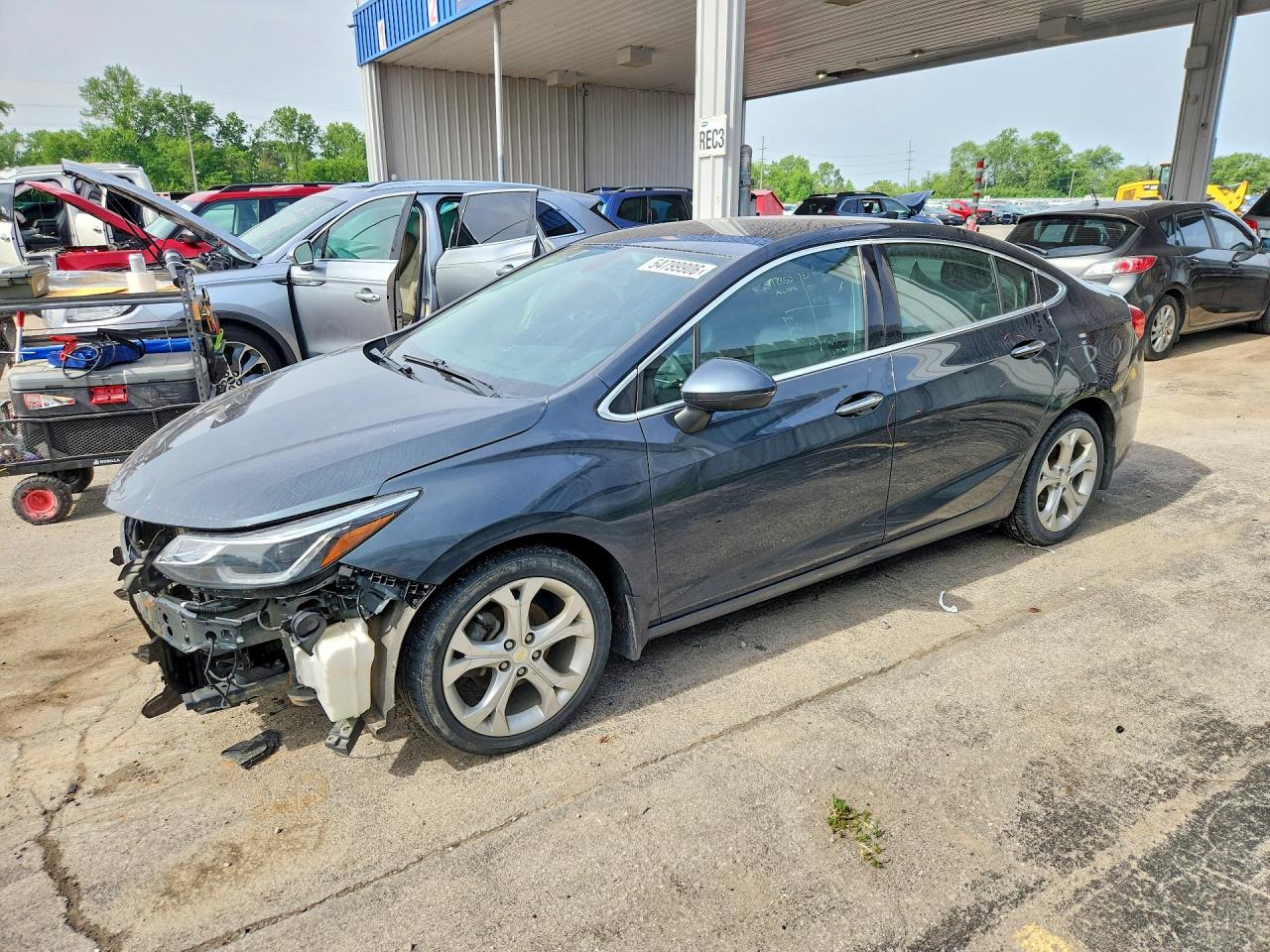 Salvage Chevrolet Cruze Image