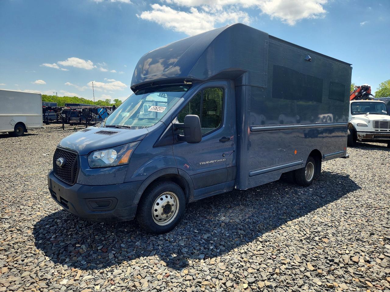Salvage Ford Transit Image