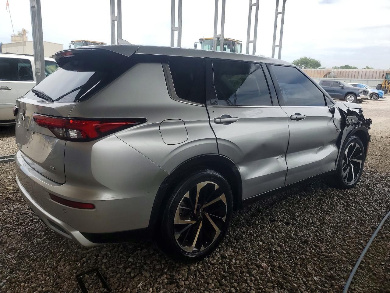 Mitsubishi Outlander Se