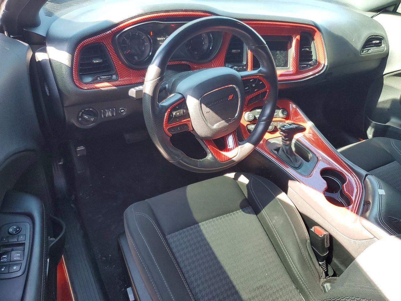 Dodge Challenger Sxt