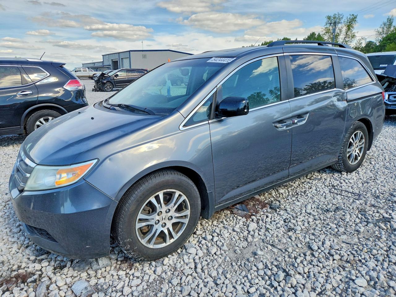 Salvage Honda Odyssey Image