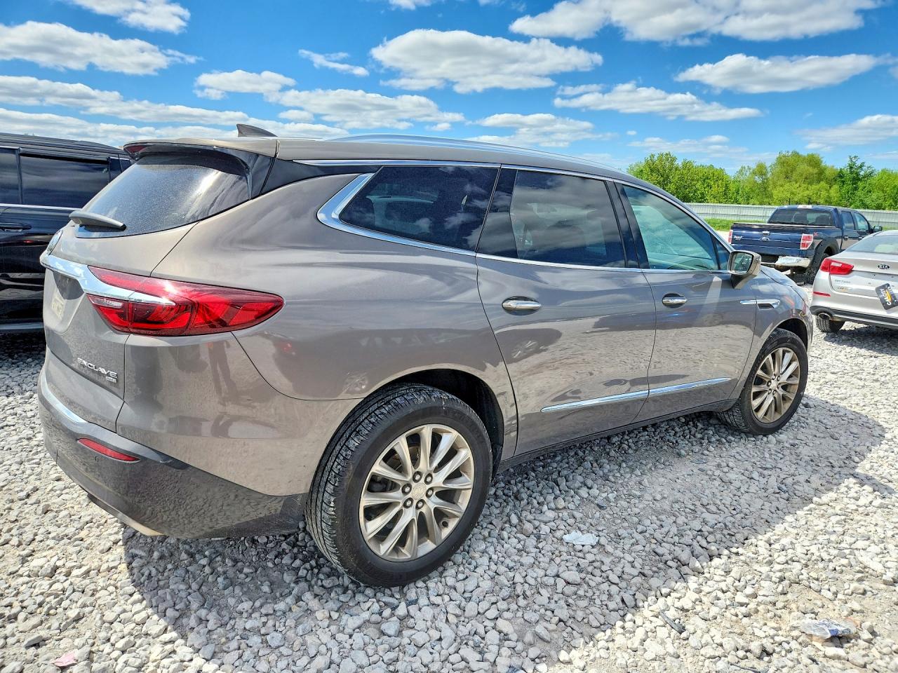 Buick Enclave Essence