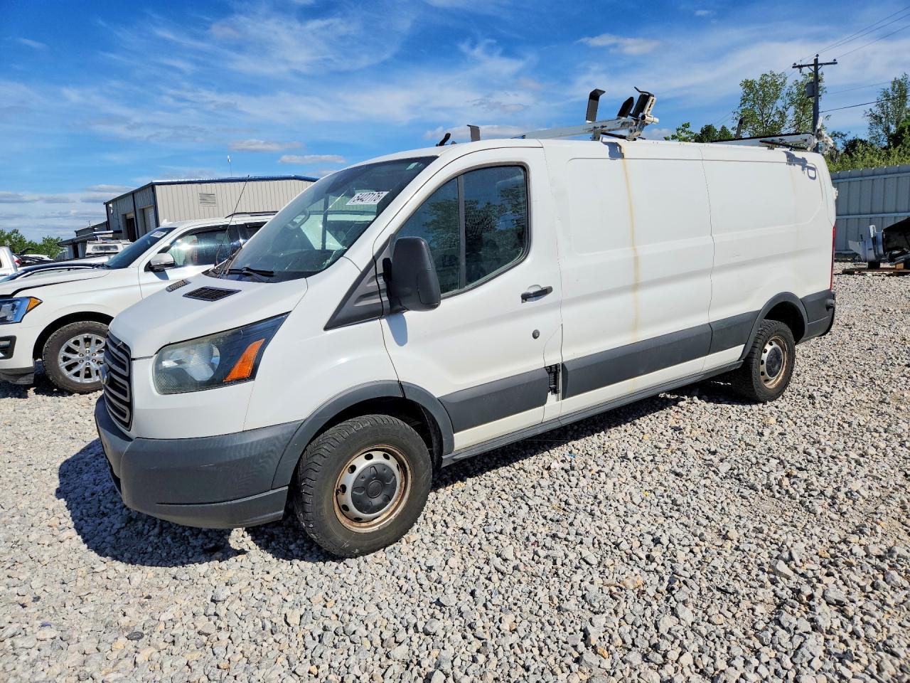 Salvage Ford Transit Image
