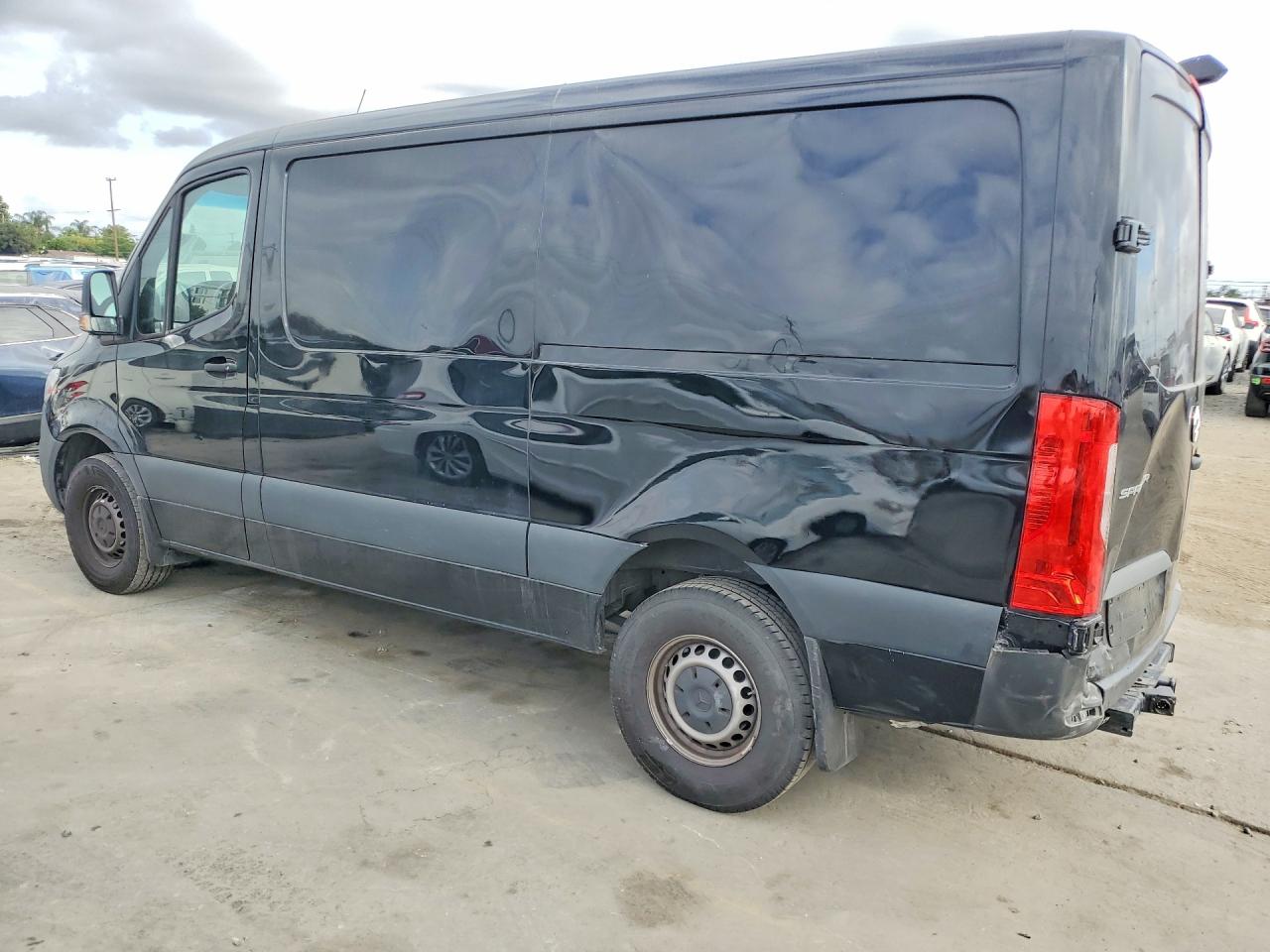 Mercedes-Benz Sprinter 2500