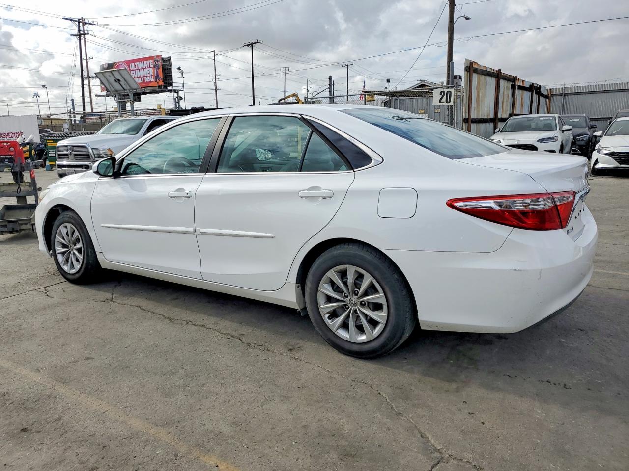 Toyota Camry Le