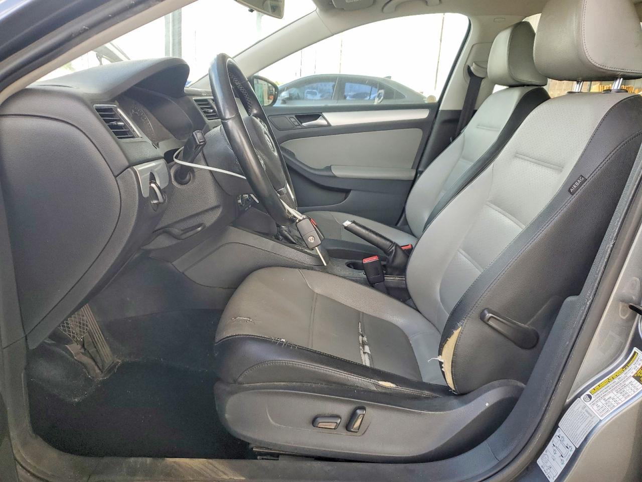 Volkswagen Jetta Hybrid