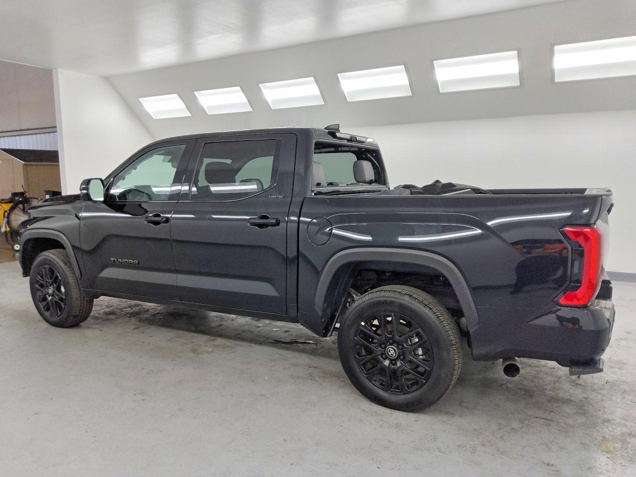 Toyota Tundra Limited