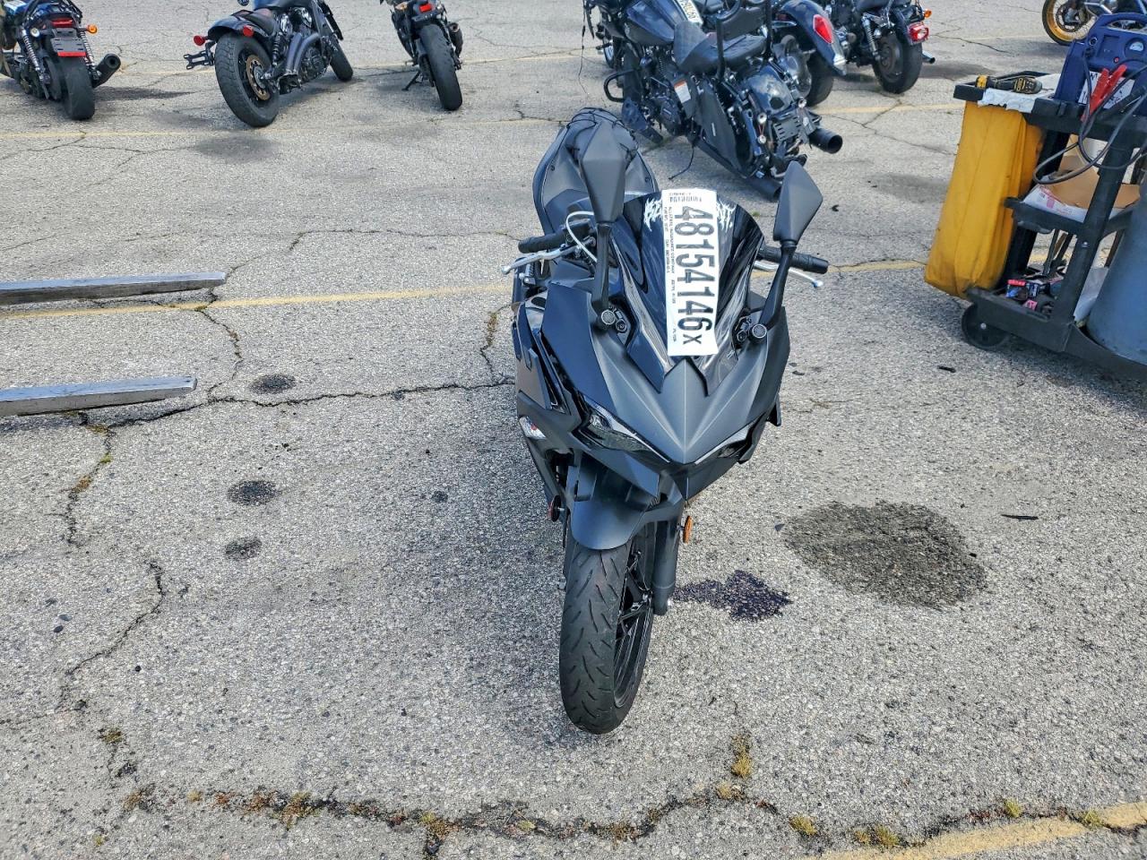 Kawasaki Ex