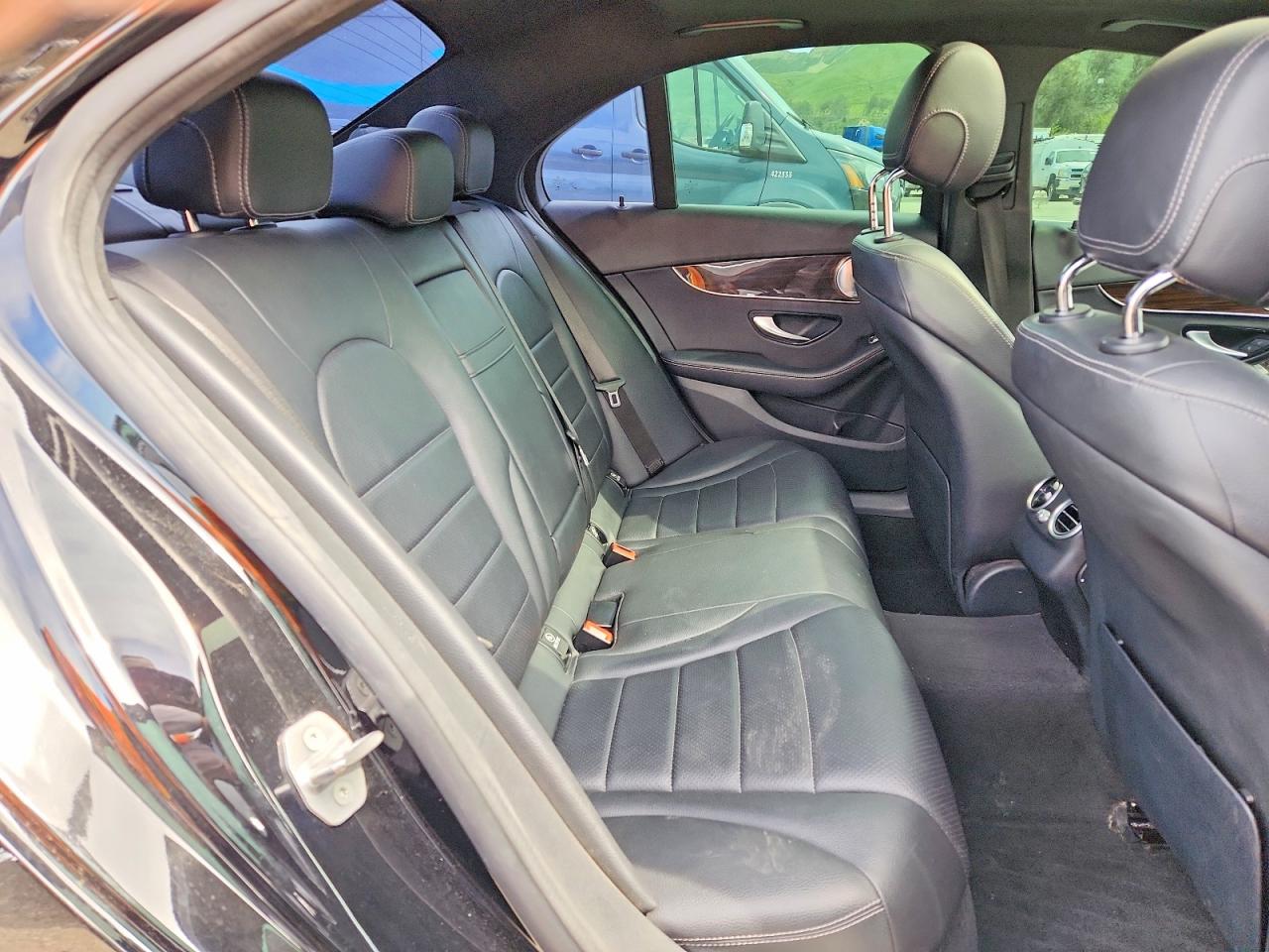 Mercedes-Benz C-Class 300