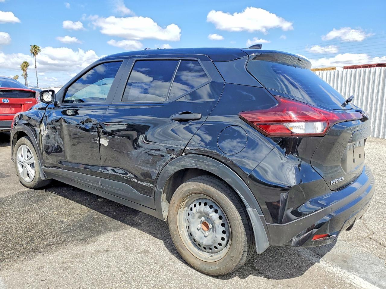 Nissan Kicks S