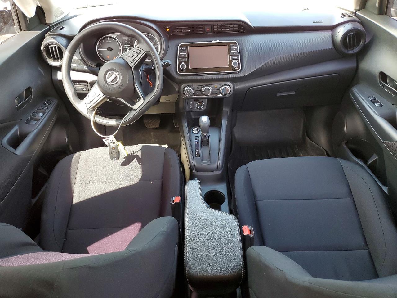Nissan Kicks S