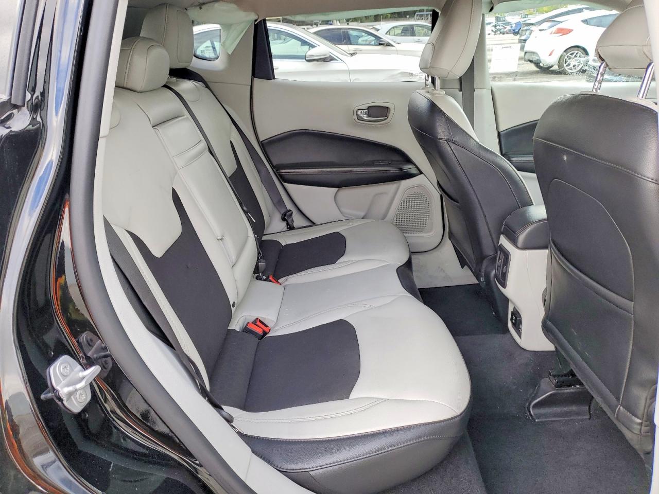 Jeep Compass Latitude