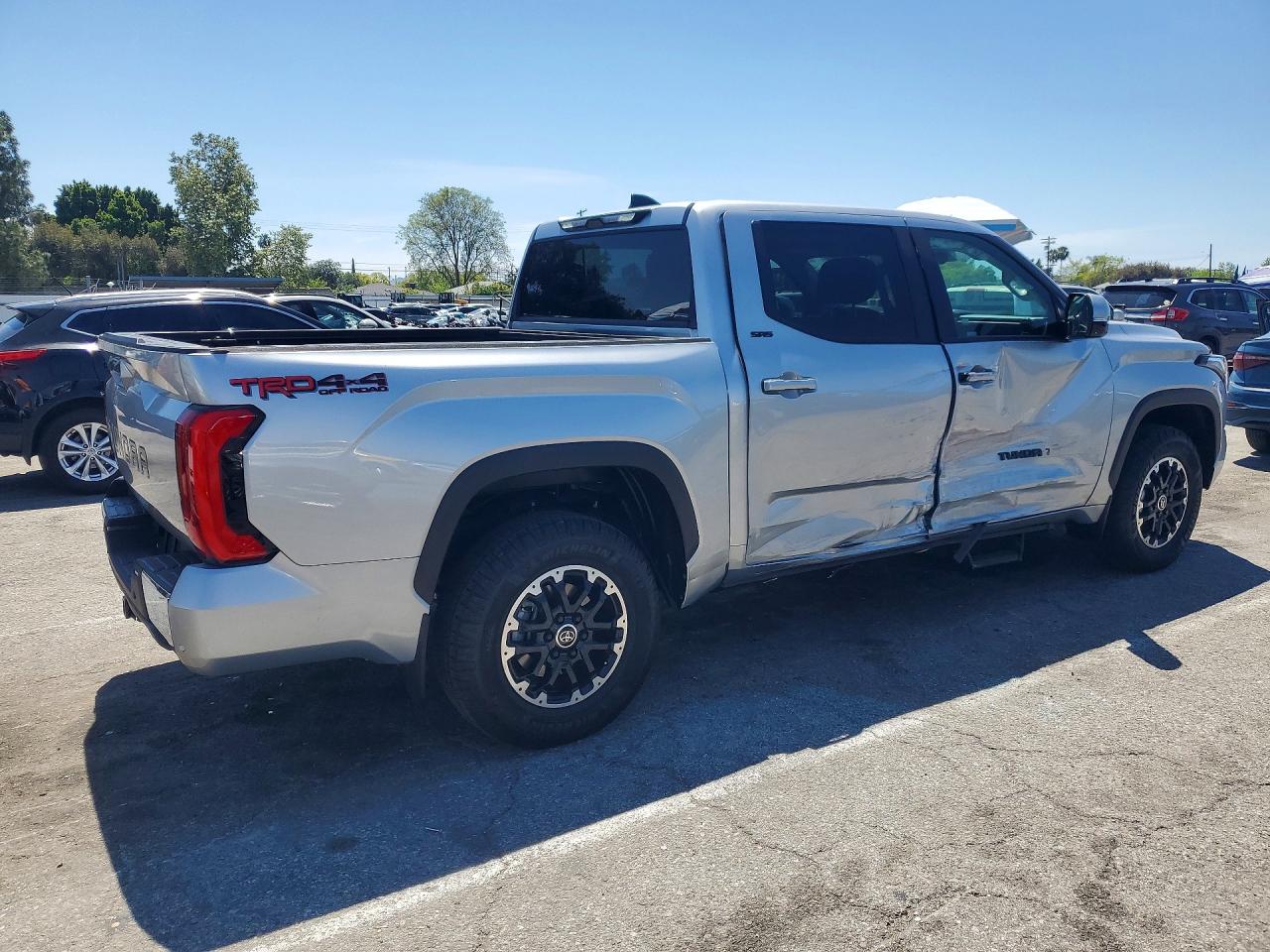 Toyota Tundra Sr5