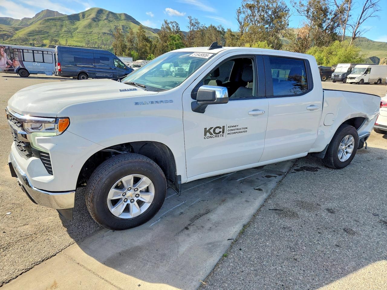 Salvage Chevrolet Silverado Image