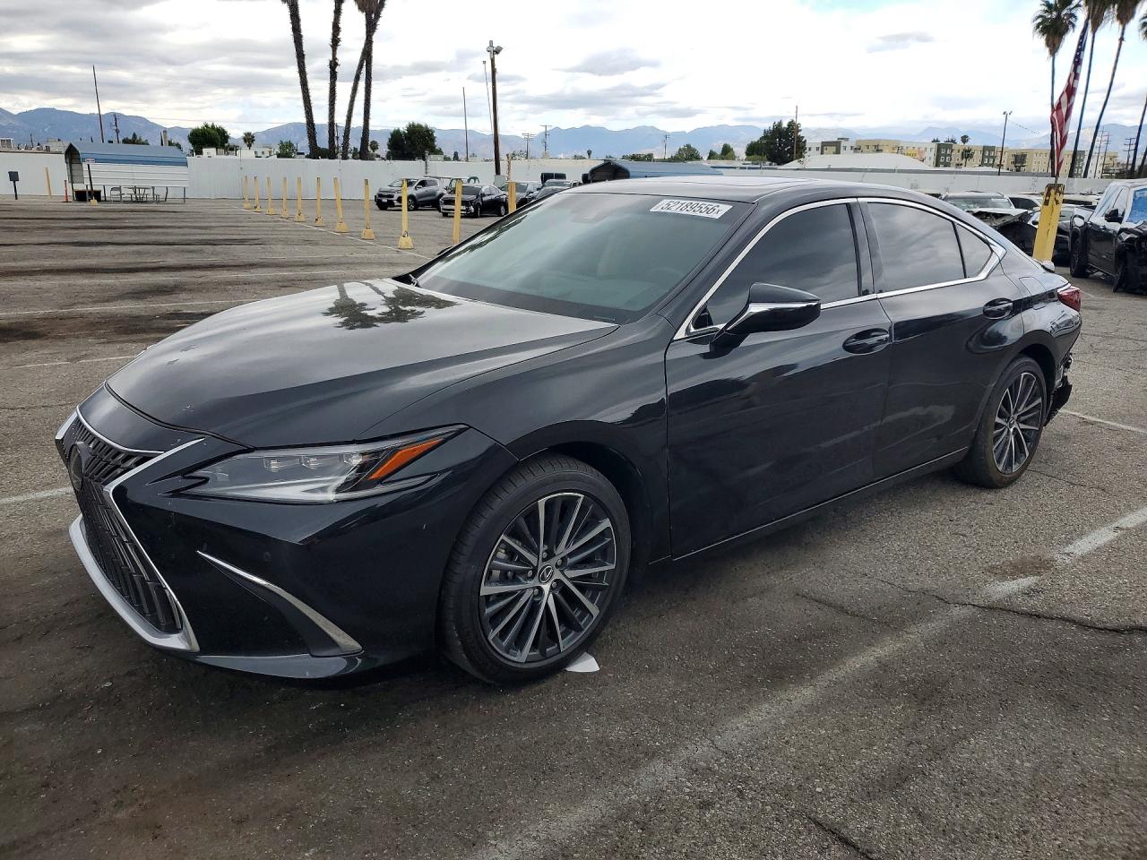 Salvage Lexus Es Image