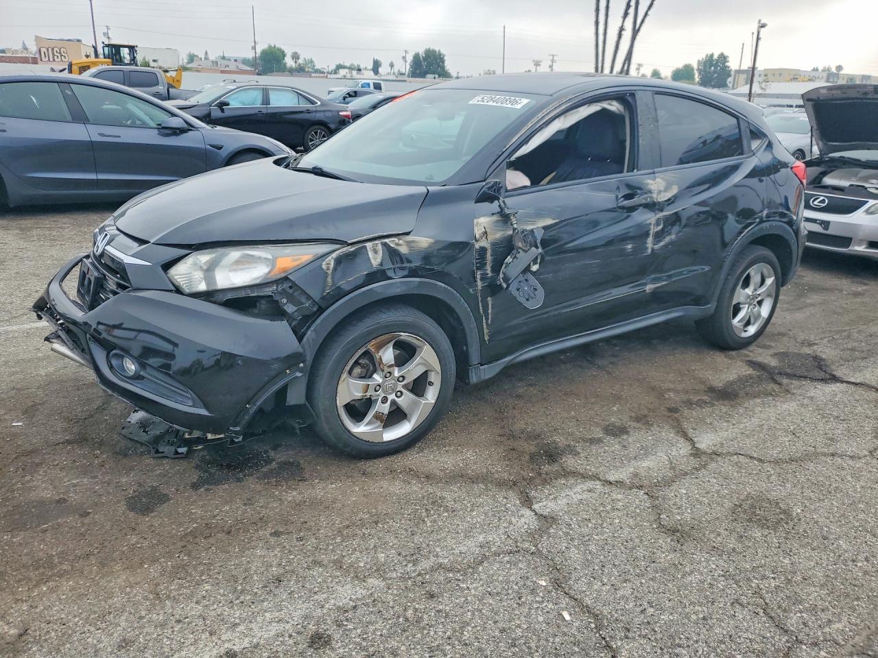 Salvage Honda HR-V Image