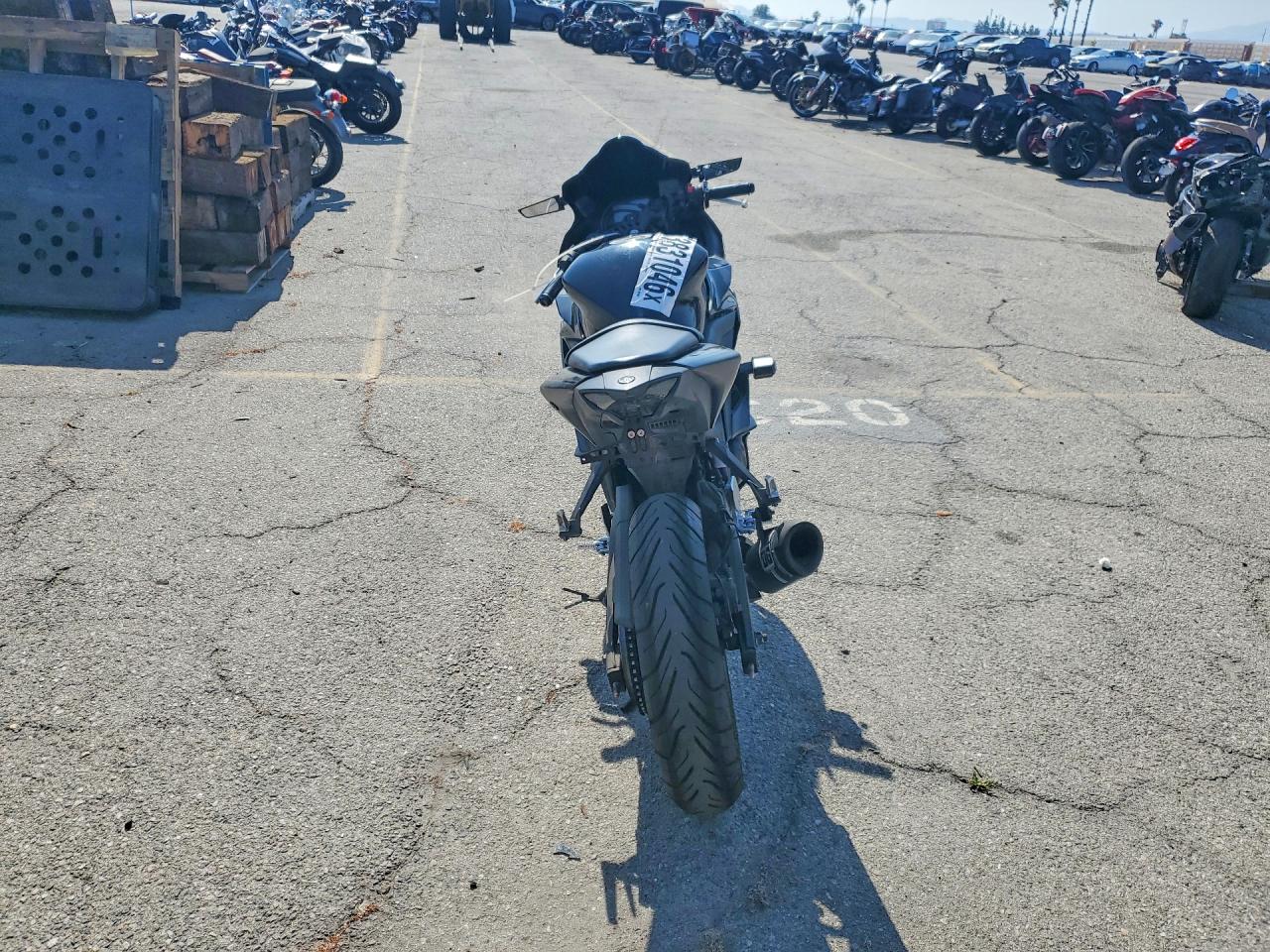 Yamaha Yzf600