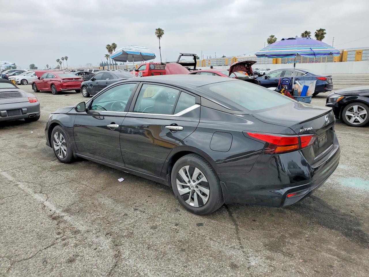 Nissan Altima S