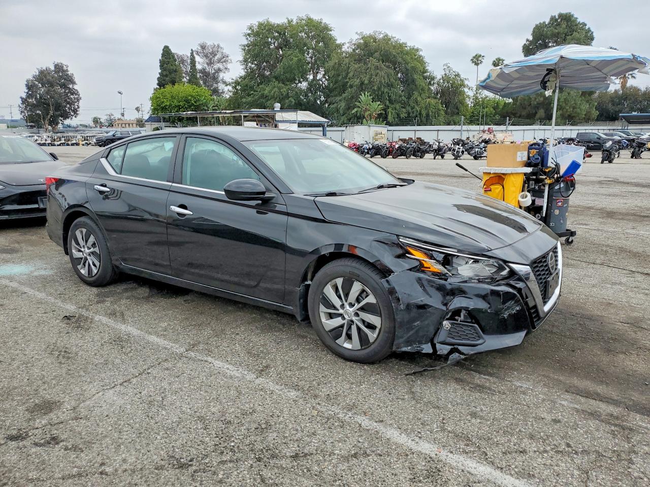 Nissan Altima S