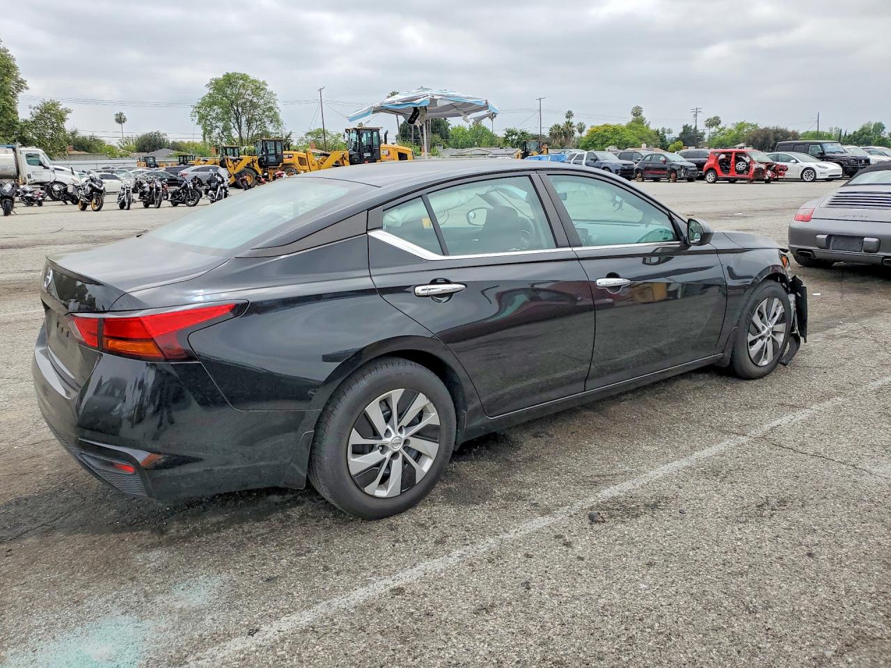 Nissan Altima S