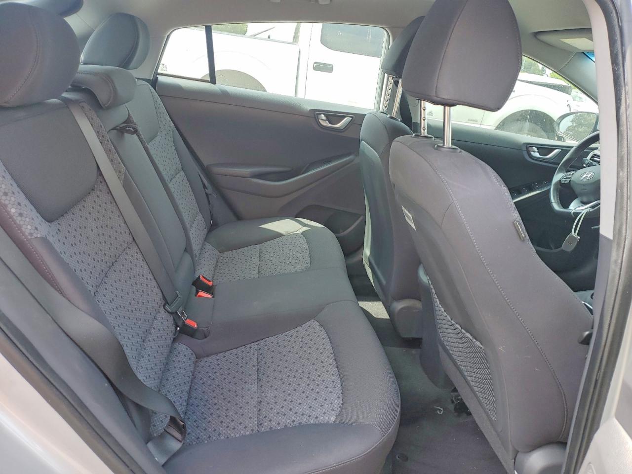Hyundai Ioniq Sel