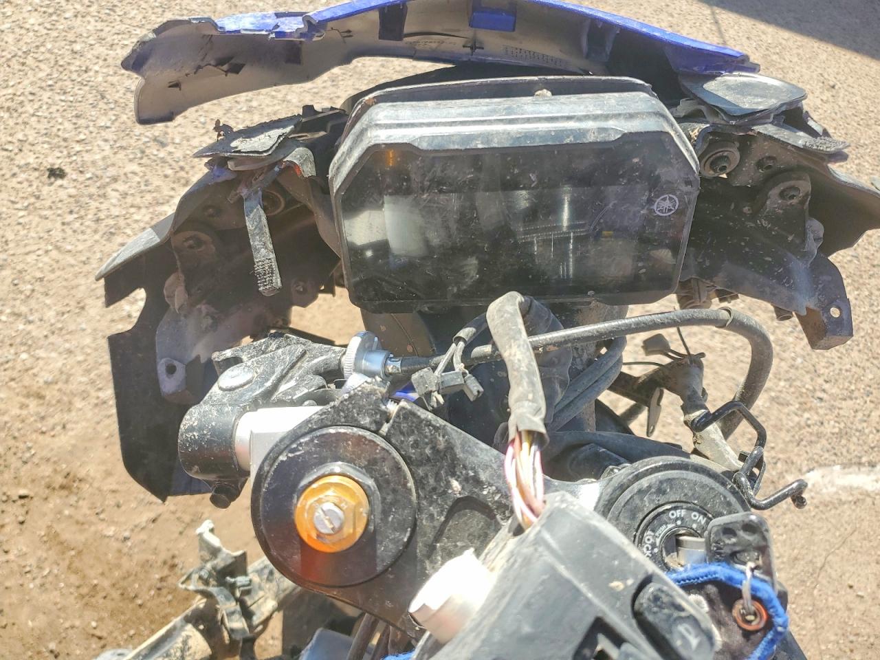 Yamaha Yzfr7