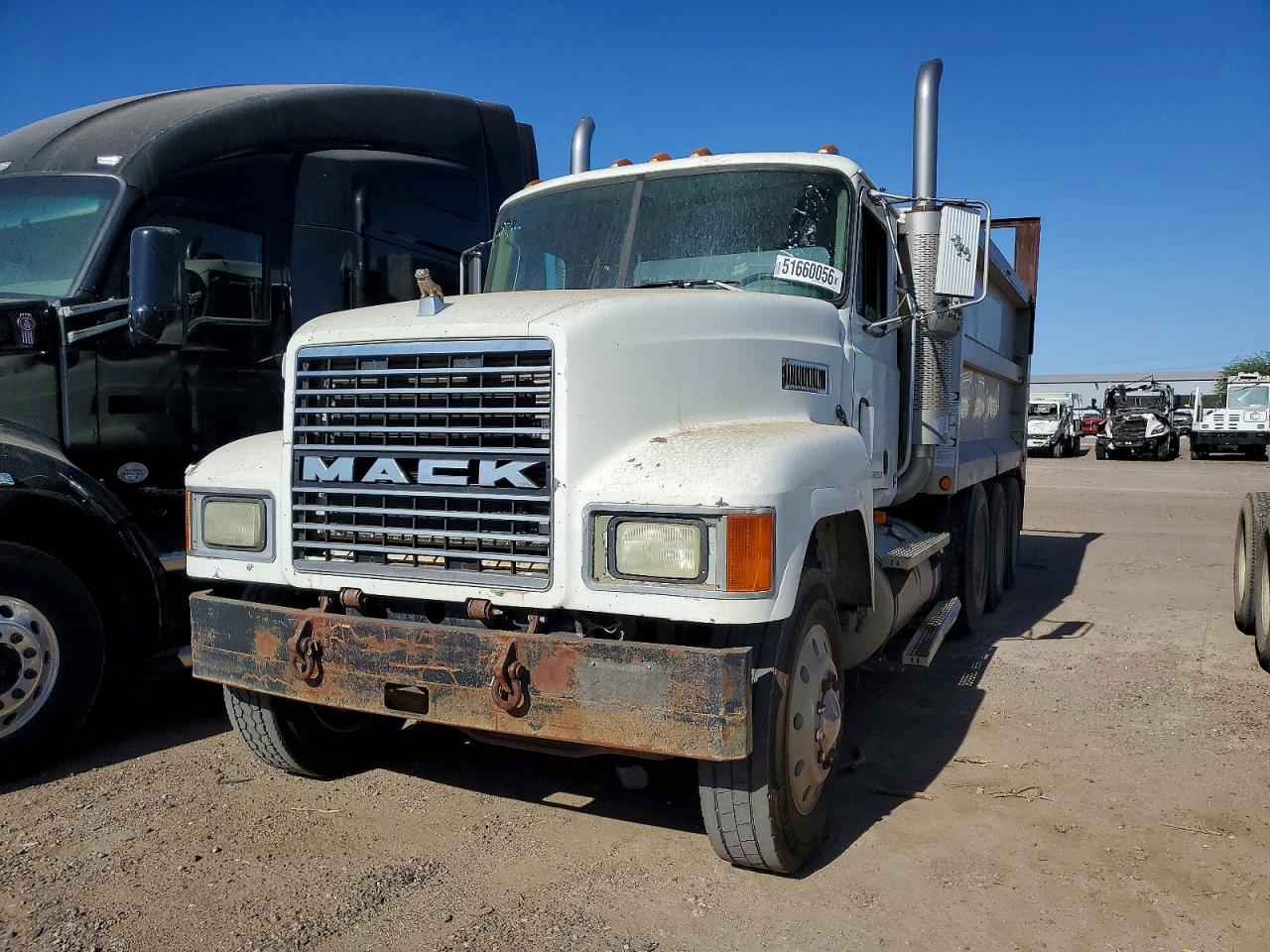 Mack 600