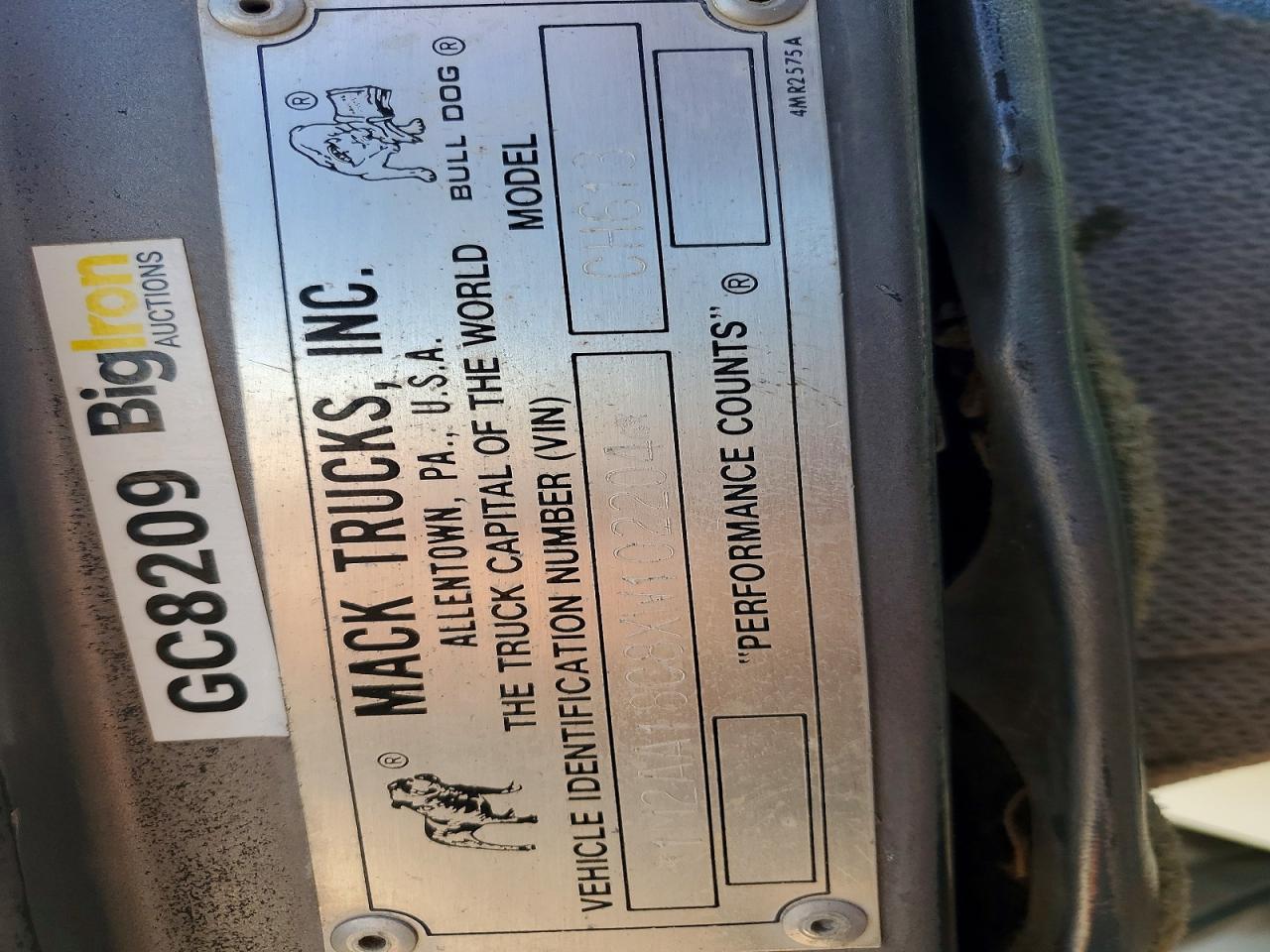 Mack 600