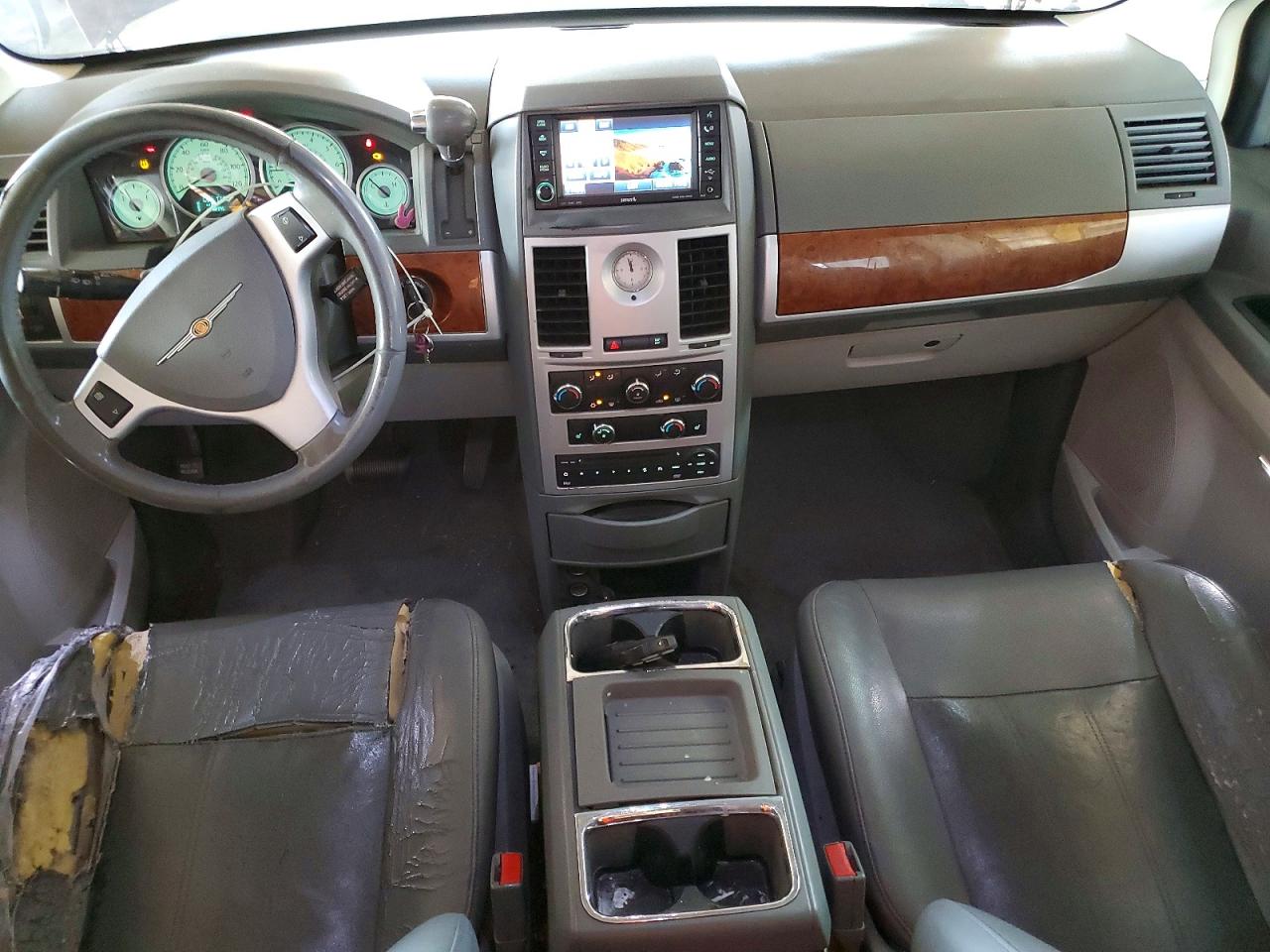 Chrysler Minivan Touring