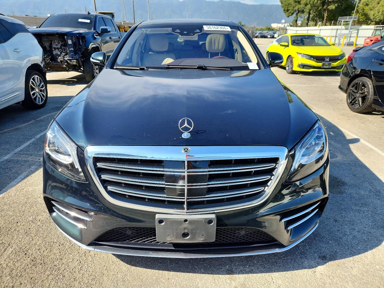 Mercedes-Benz S-Class 560