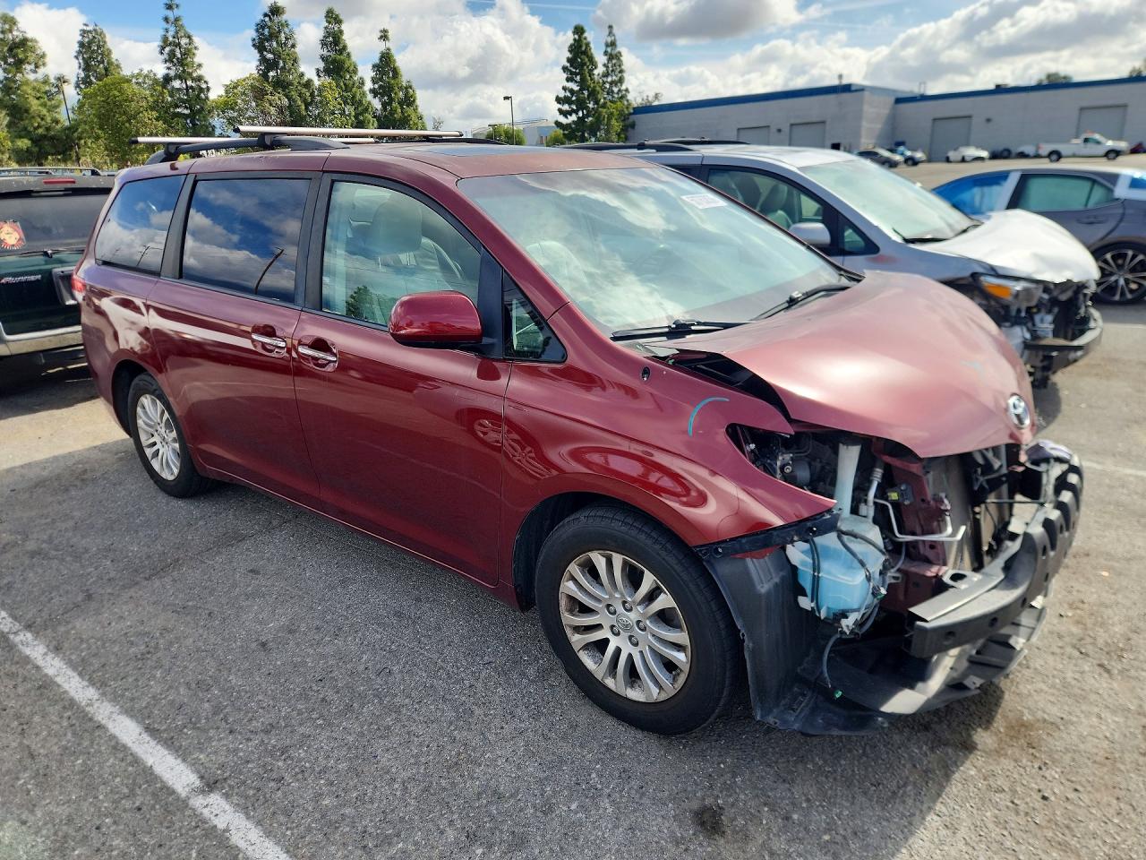 Toyota Sienna Xle 8-passenger