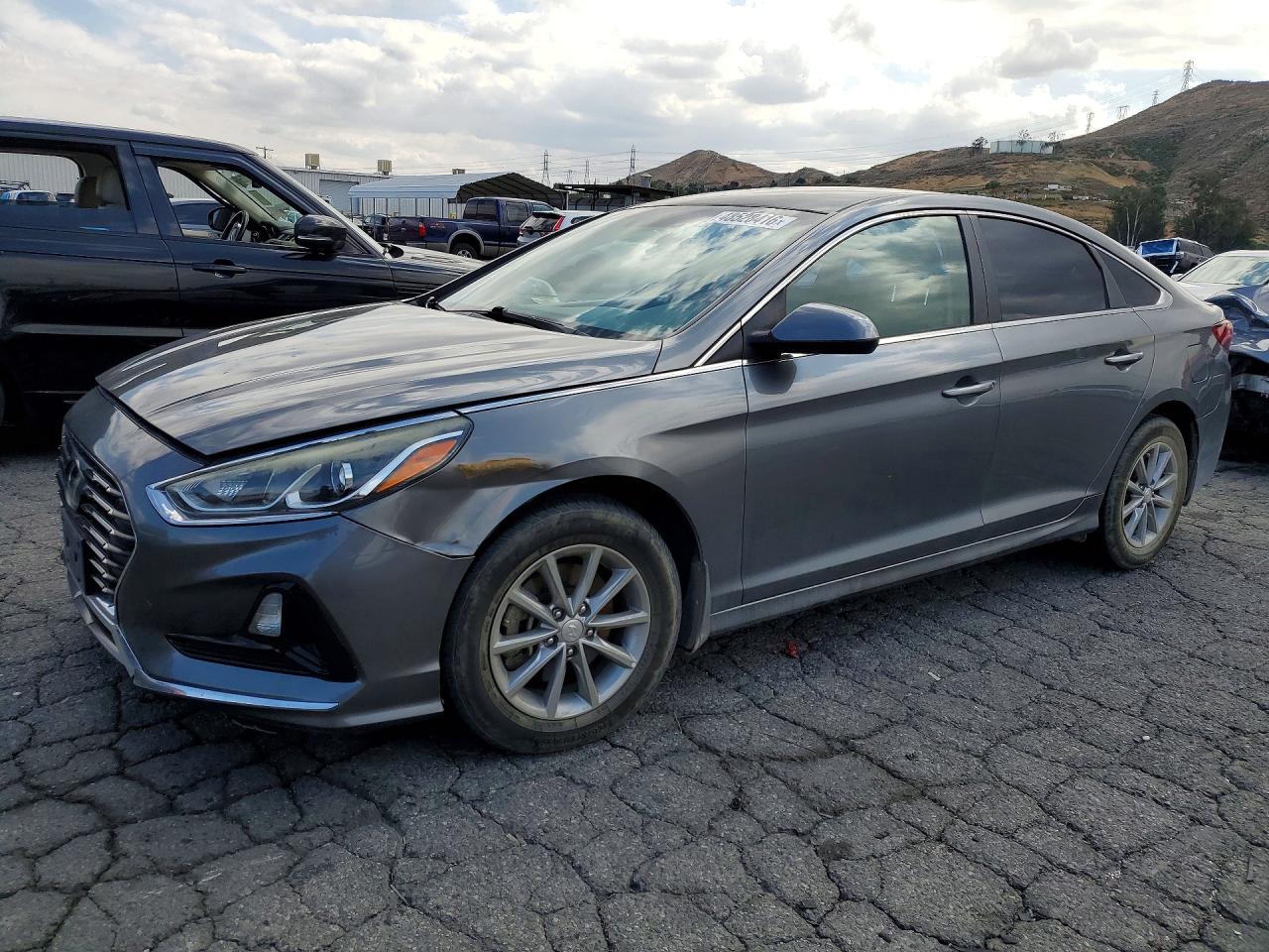 Salvage Hyundai SONATA Image