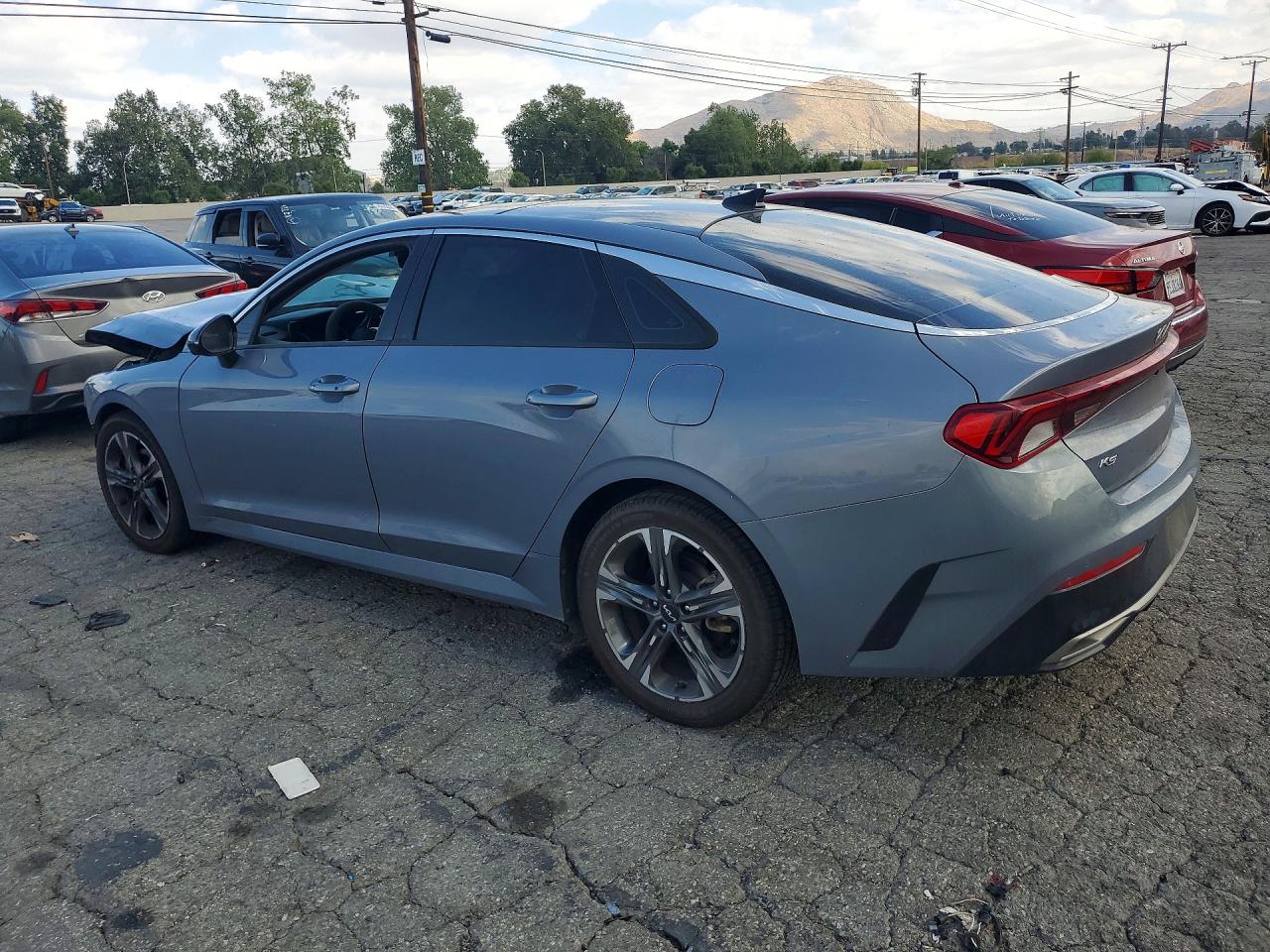 Kia K5 Ex