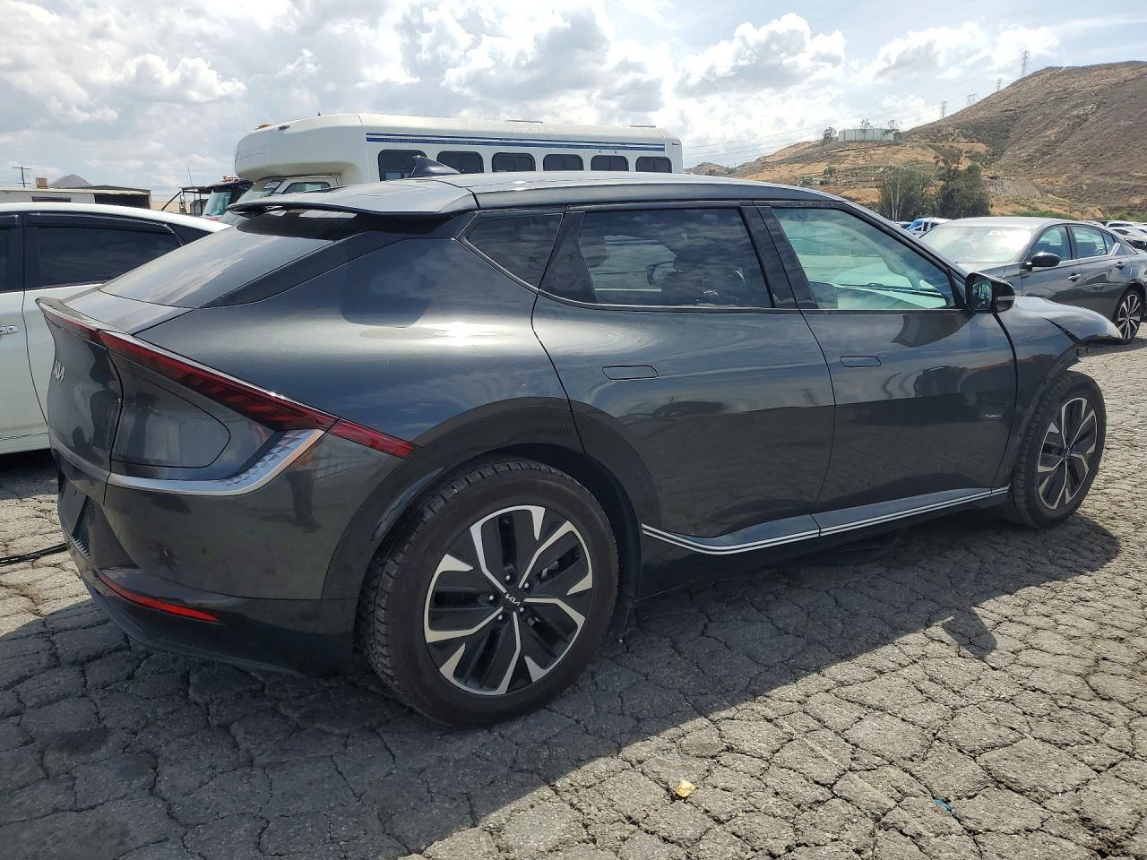 Kia EV6 Wind
