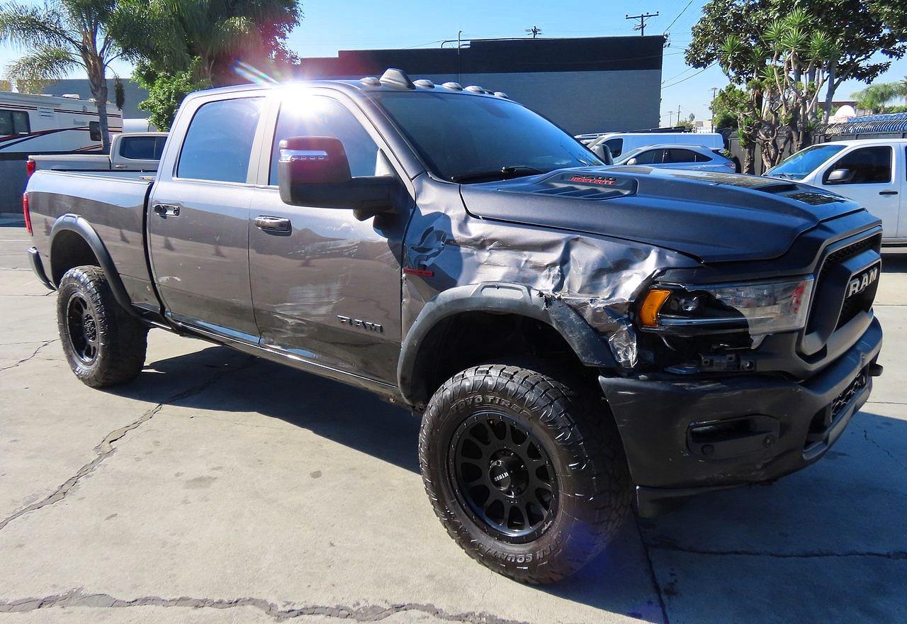Salvage Ram 2500 Image