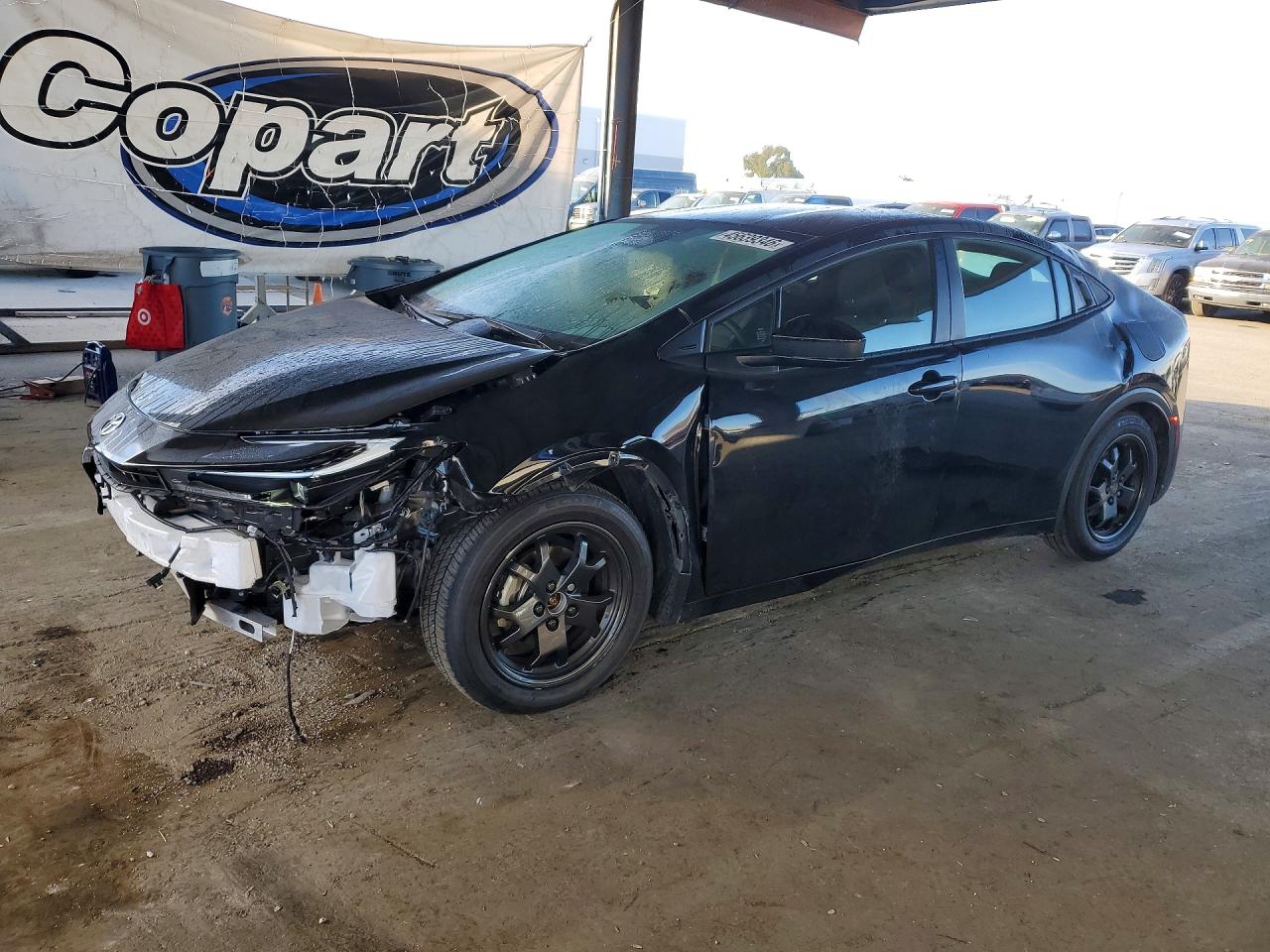 Salvage Toyota Prius Image
