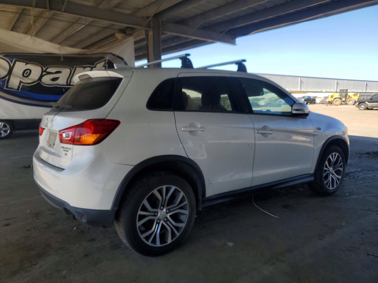 Mitsubishi Outlander Es
