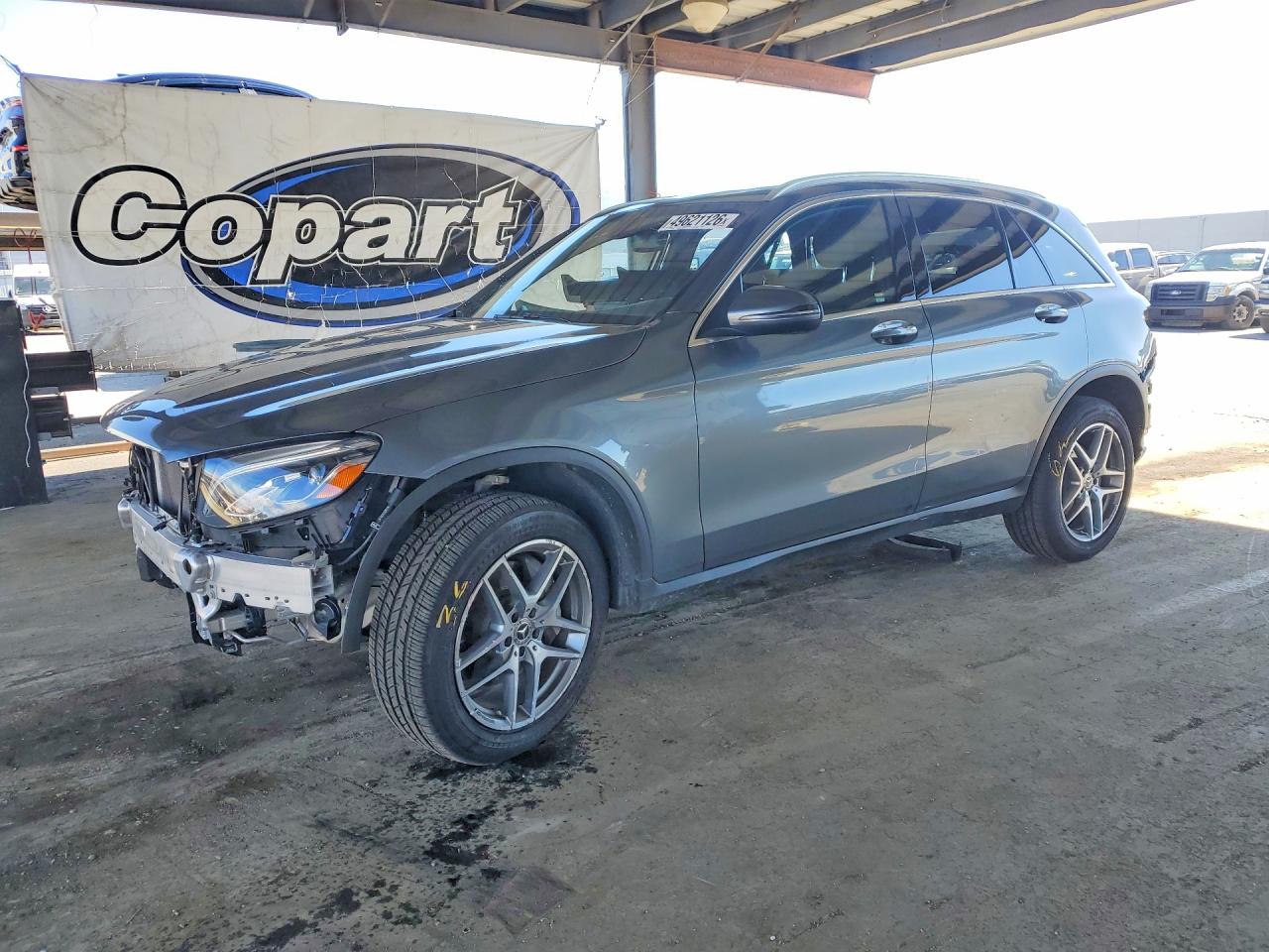 Salvage Mercedes-Benz GLC Image