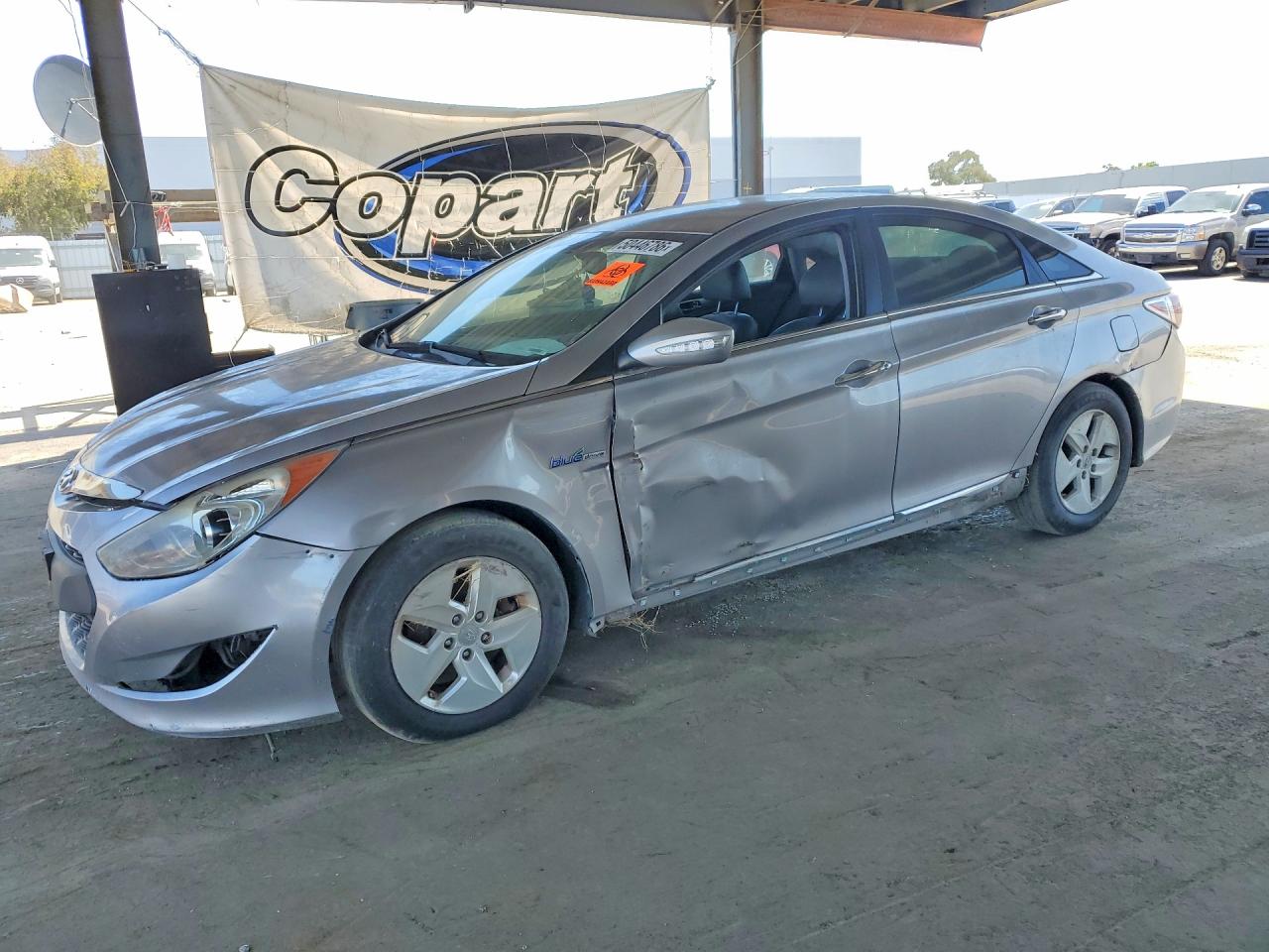 Salvage Hyundai SONATA Image