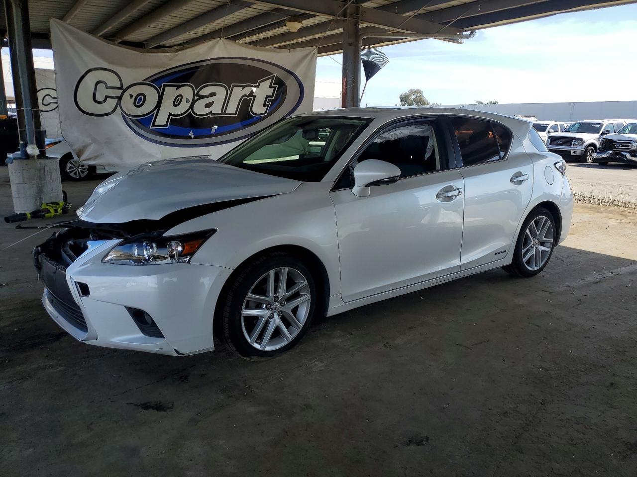 Salvage Lexus Ct Image