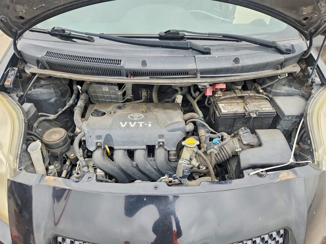 Toyota Yaris Base