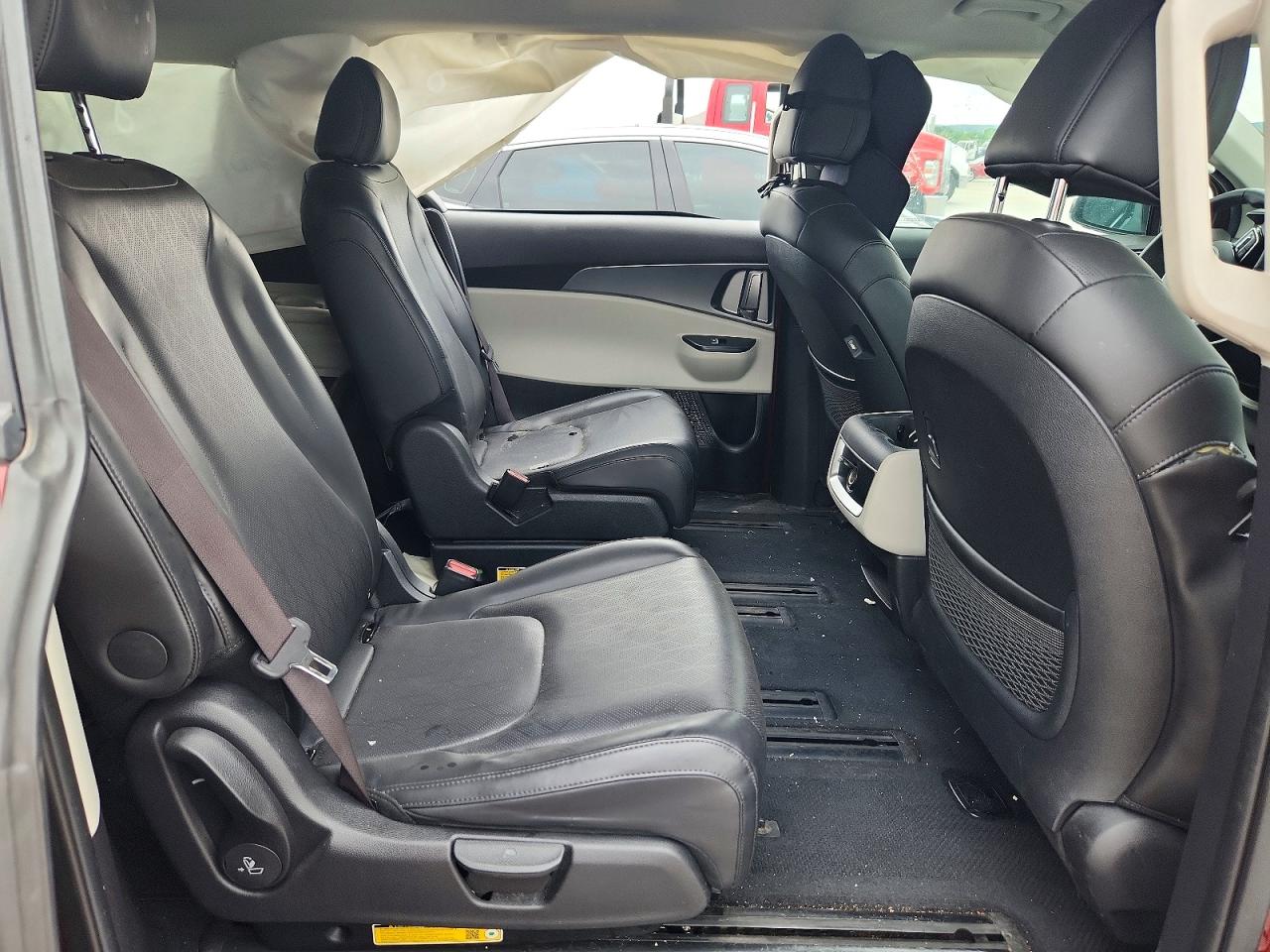 Kia Carnival Lx