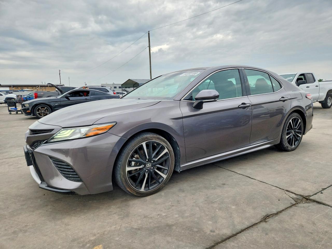 Salvage Toyota Camry Image