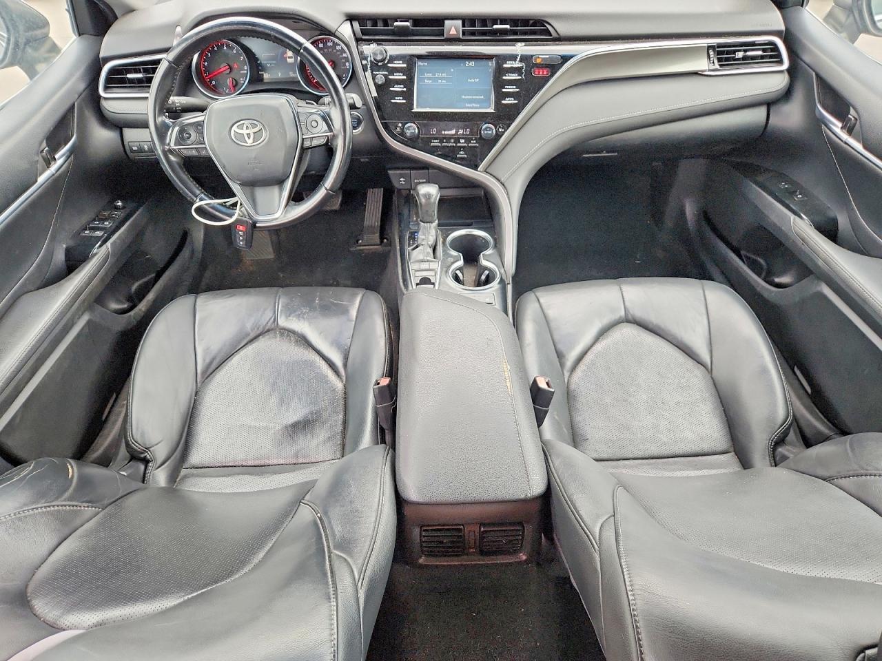 Toyota Camry Xse