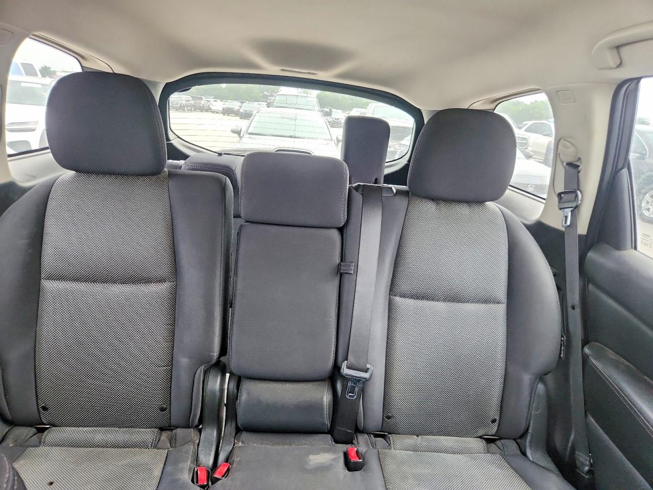Nissan Pathfinder S