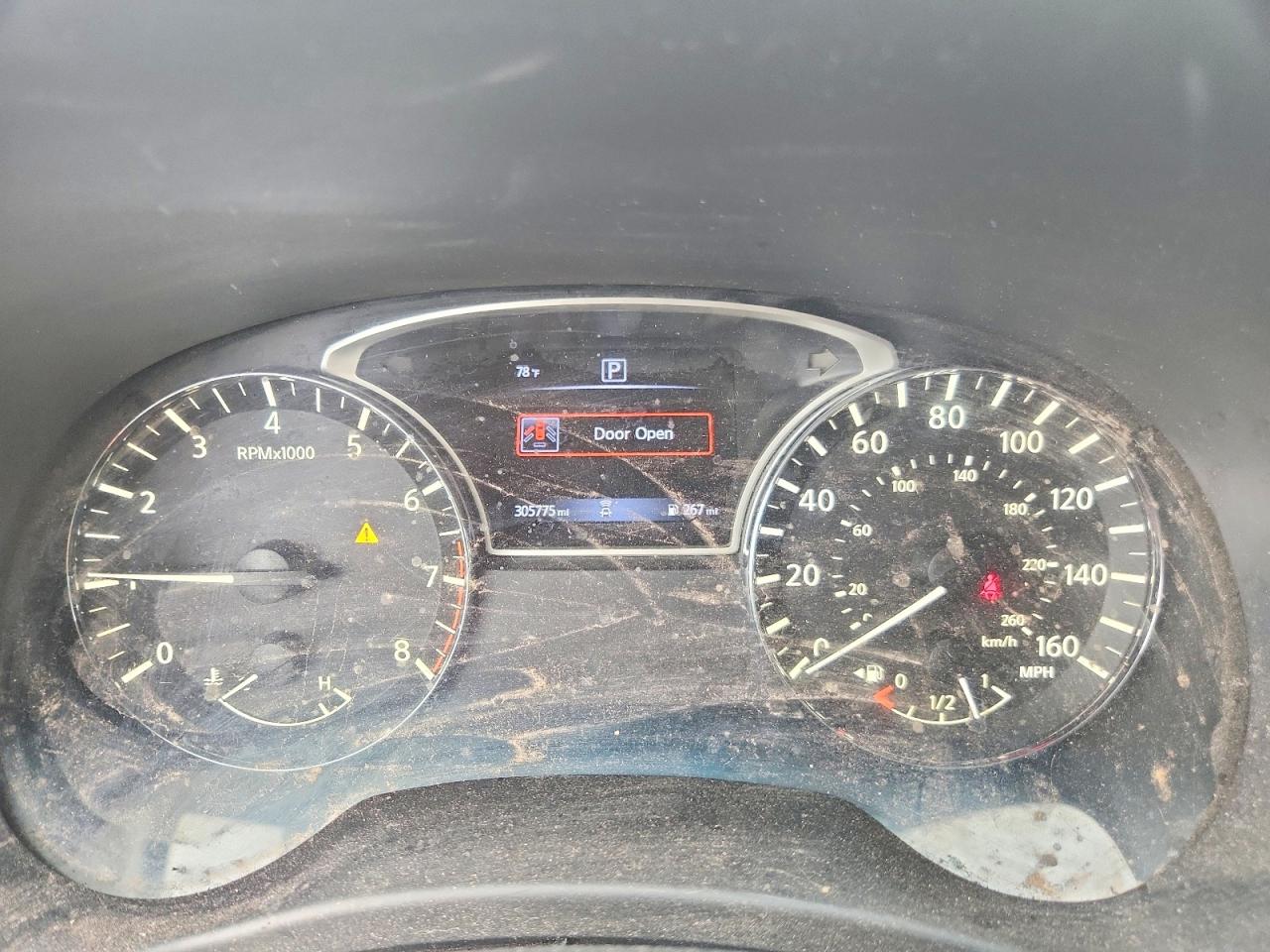 Nissan Pathfinder S