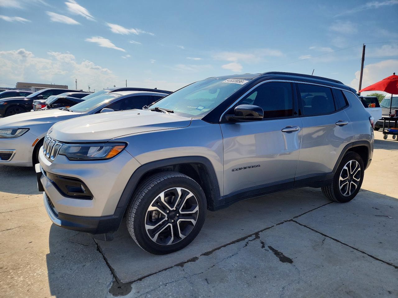 Salvage Jeep Compass Image